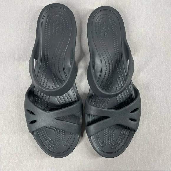 Crocs Kelli Black Slip on Sandals - Picture 2 of 6